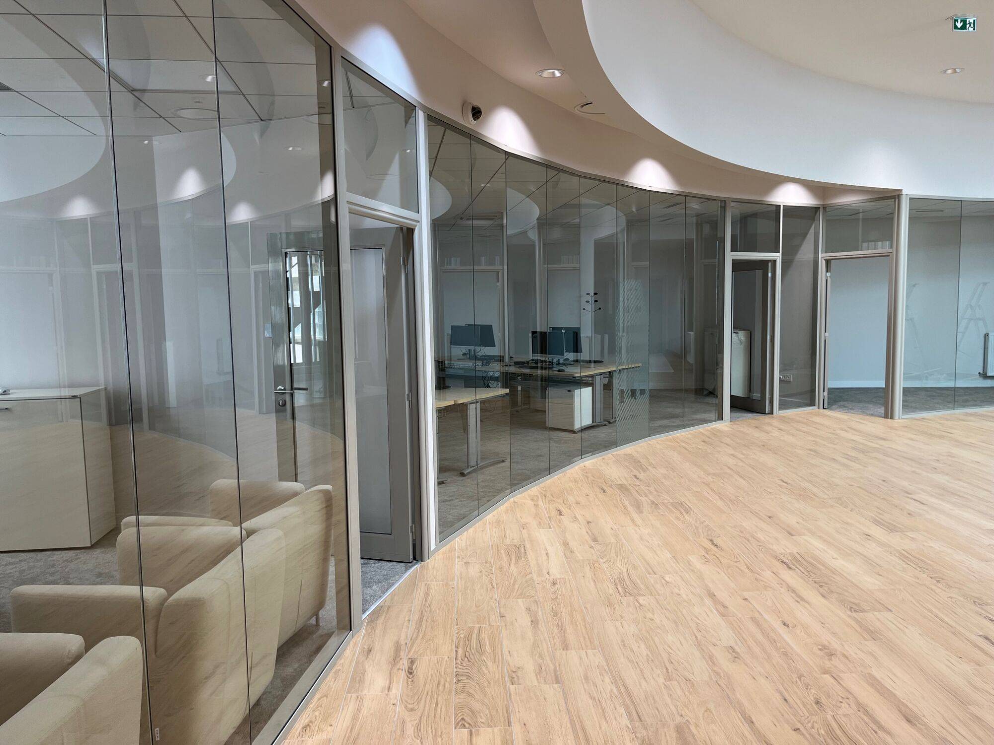 BNP PARIBAS CLOISONSMAYART | Mayart Aménagement d’espaces avec la pose de cloisons amovibles sur Strasbourg et Kilstett Erstein 0